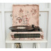 Проигрыватель винила Crosley Voyager Floral c Bluetooth Проигрыватель винила Crosley Voyager Floral c Bluetooth